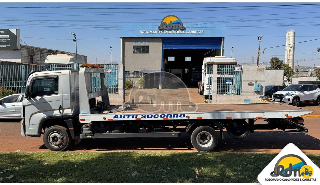 CAMINHAO VOLKSWAGEN VW 11180 Plataforma Toco 4x2 Rodomano Caminhões e Carretas RIO VERDE GOIAS GO